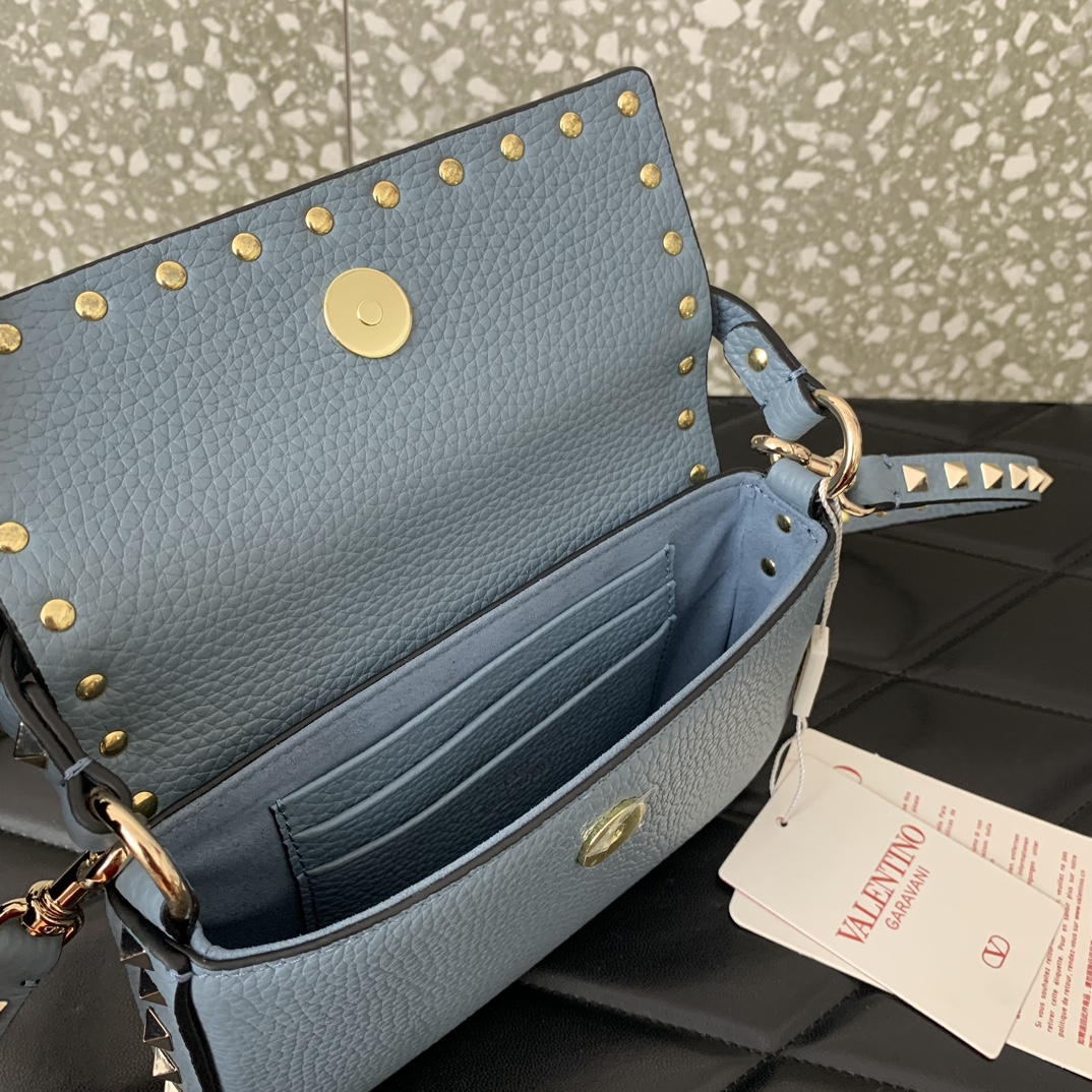 Valentino Garavani Rockstud Small Shoulder Bag in Niagara Grainy Calfskin